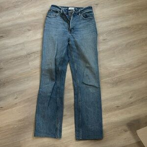 Abercrombie 90s Straight Ultra High Rise HEMMED